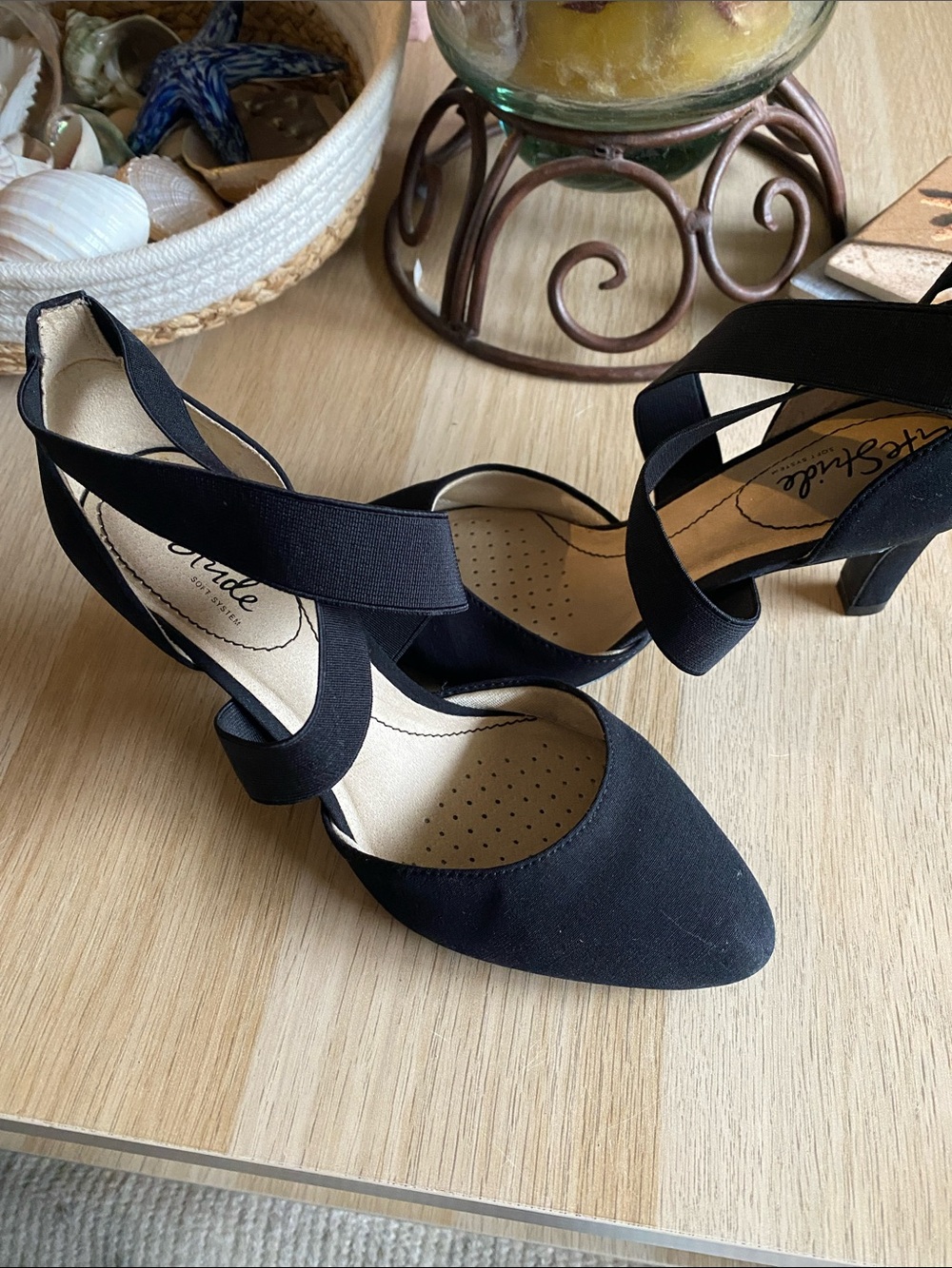 Life Stride Black Heels Size 6